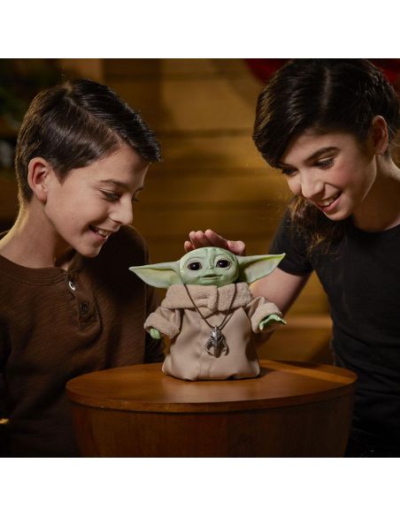 Figura electrónica Baby Yoda - Animatronic Edition - The Mandalorian - Hasbro