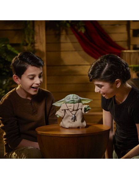 Figura electrónica Baby Yoda - Animatronic Edition - The Mandalorian - Hasbro