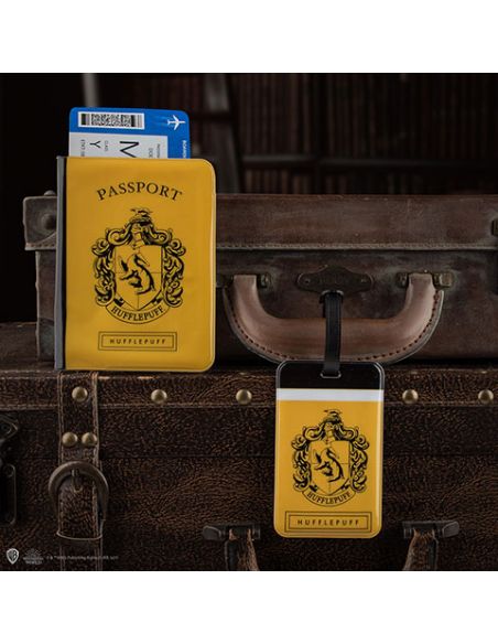 Porta pasaporte y Etiqueta para equipaje Hufflepuff - Harry Potter