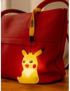 Figura con Iluminación Pikachu 9 cm - Pokémon 2