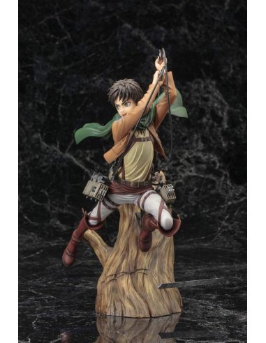 Figura Eren Yeager Renewal Package Ver. 26 cm - Ataque a los Titanes - Attack on Titan
