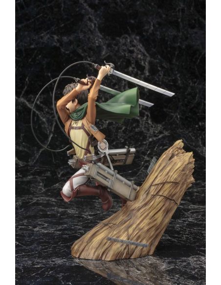 Figura Eren Yeager Renewal Package Ver. 26 cm - Ataque a los Titanes - Attack on Titan
