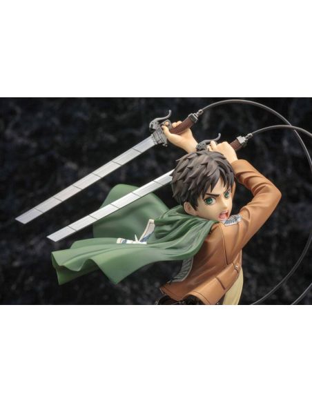 Figura Eren Yeager Renewal Package Ver. 26 cm - Ataque a los Titanes - Attack on Titan