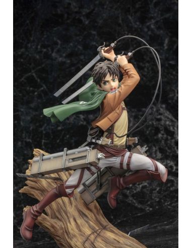 Figura Eren Yeager Renewal Package Ver. 26 cm - Ataque a los Titanes - Attack on Titan
