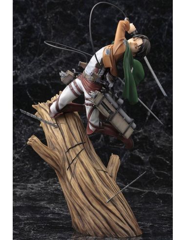 Figura Levi Renewal Package Ver. 28 cm - Ataque a los Titanes - Attack on Titan