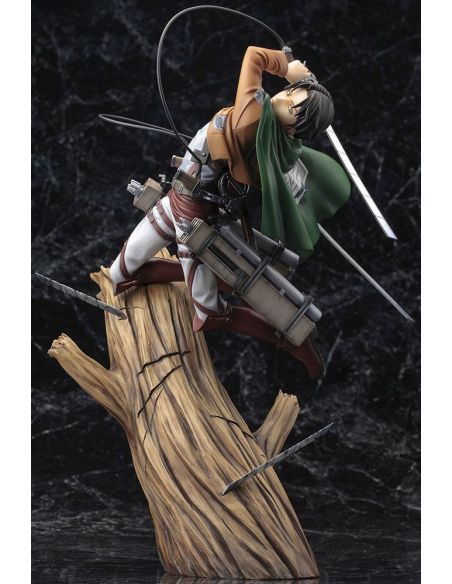 Figura Levi Renewal Package Ver. 28 cm - Ataque a los Titanes - Attack on Titan