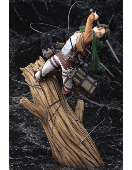 Figura Levi Renewal Package Ver. 28 cm - Ataque a los Titanes - Attack on Titan