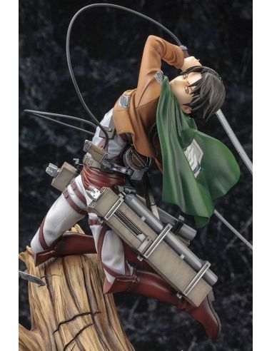 Figura Levi Renewal Package Ver. 28 cm - Ataque a los Titanes - Attack on Titan