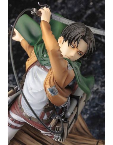 Figura Levi Renewal Package Ver. 28 cm - Ataque a los Titanes - Attack on Titan
