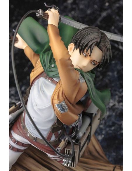 Figura Levi Renewal Package Ver. 28 cm - Ataque a los Titanes - Attack on Titan
