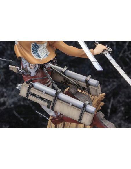 Figura Levi Renewal Package Ver. 28 cm - Ataque a los Titanes - Attack on Titan