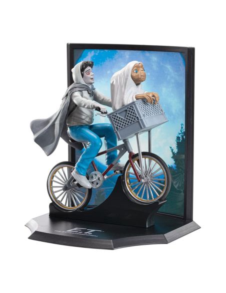 Diorama E.T. y Elliot - Toyllectible Treasures - Diorama E.T. El Extraterrestre