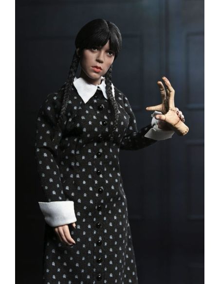 Figura Wednesday (Classic Dress) 20 cm