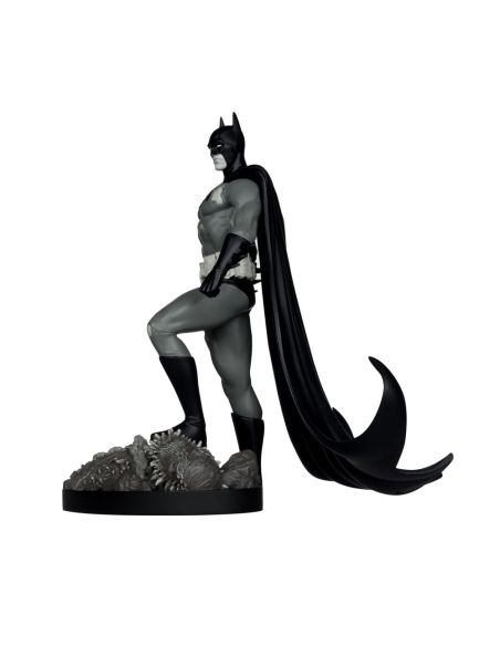 DC Direct Estatua 1/10 Batman by Bjorn Barends (Black White) 18 cm
