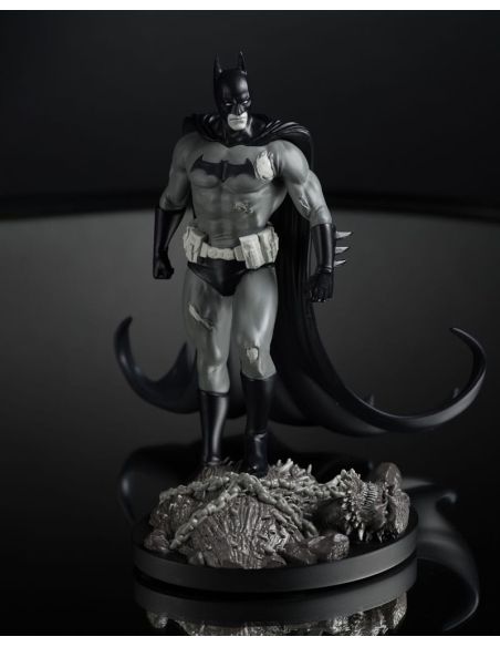 DC Direct Estatua 1/10 Batman by Bjorn Barends (Black White) 18 cm