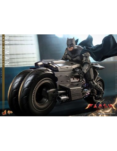 Figura The Flash con Vehículo Movie Masterpiece Batman & Batcycle 1/6 30 cm