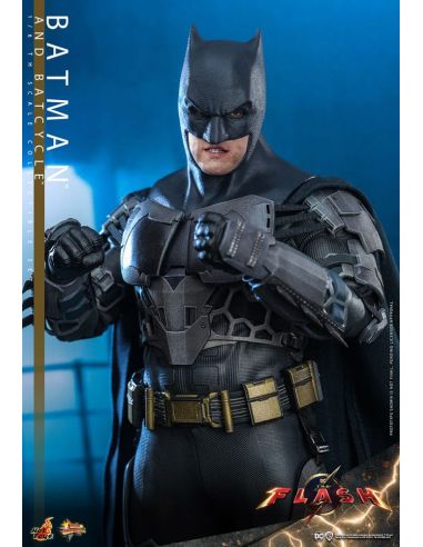 Figura The Flash con Vehículo Movie Masterpiece Batman & Batcycle 1/6 30 cm