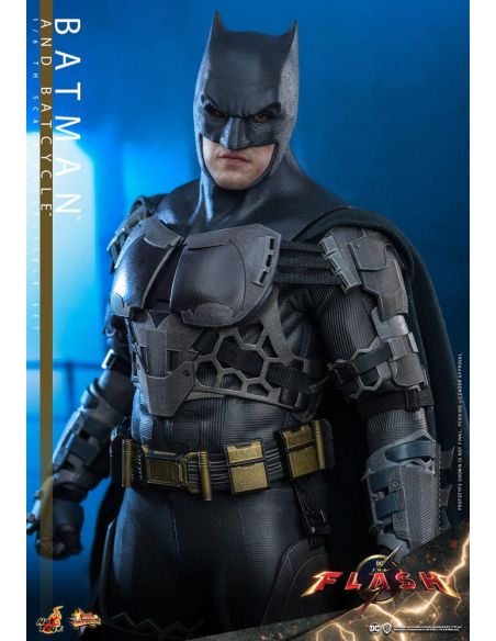 Figura The Flash con Vehículo Movie Masterpiece Batman & Batcycle 1/6 30 cm