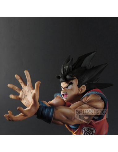 Figura Son Goku ataque Super Kamehame-ha!! 20 cm - Dragon Ball